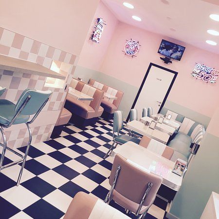 Tiffany's Diner